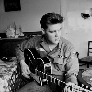 Фото Elvis Presley